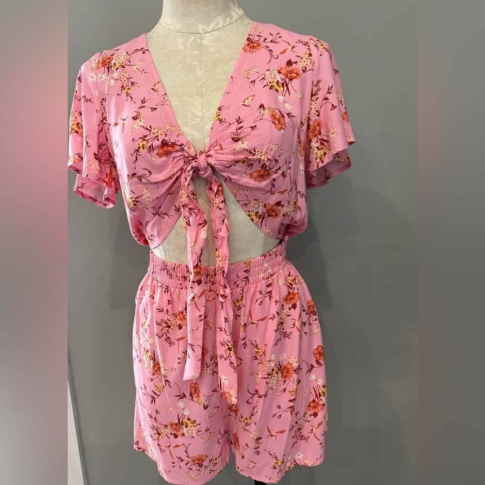 BeBop Womens Floral Cut-Out Casual Romper - Picture 5 of 7